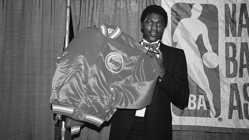 1984 NBA Draft Recap: Houston Rockets Decide To Select Hakeem Olajuwon,  Chicago Bulls Draft The Greatest Player Of All Time - Fadeaway World