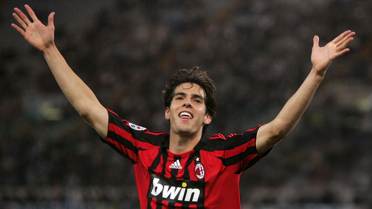 Kaká cieszący się z gola w barwach AC Milan