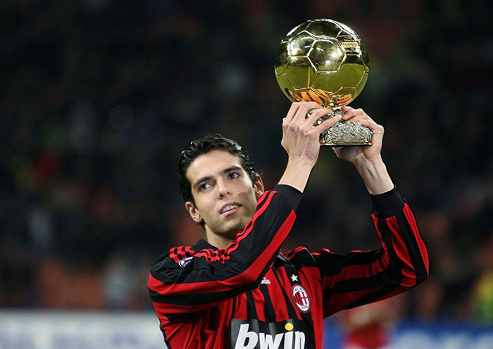 Kaká odbiera Złotą Piłkę 2007 w barwach AC Milanu